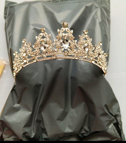 Silver tone clear round - tone,